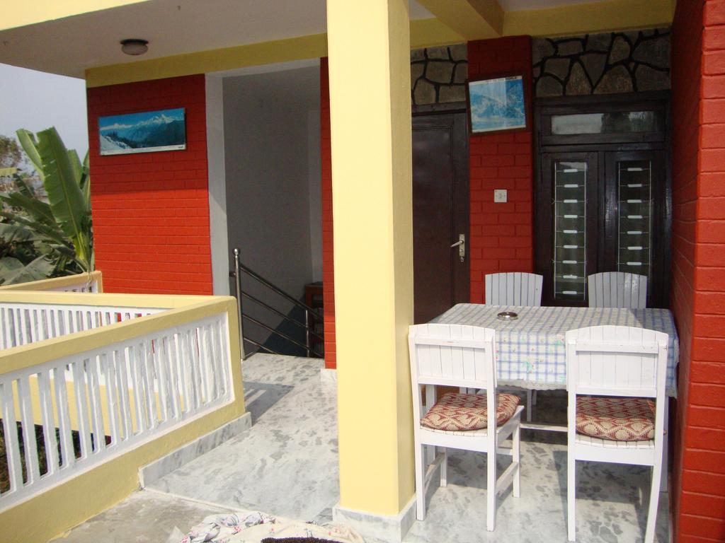 New Summit Guest House Pokhara Dış mekan fotoğraf