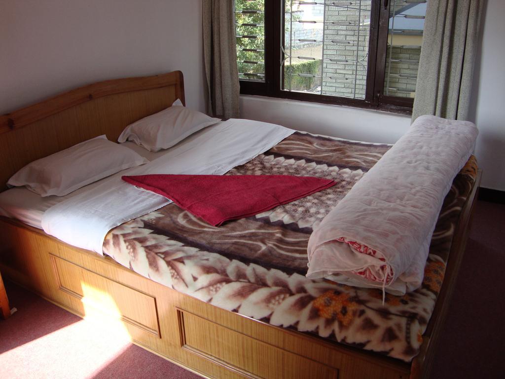 New Summit Guest House Pokhara Oda fotoğraf